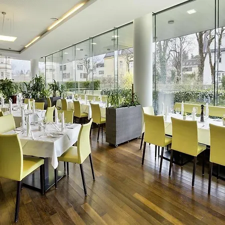 Austria Trend Congress מלון 4*