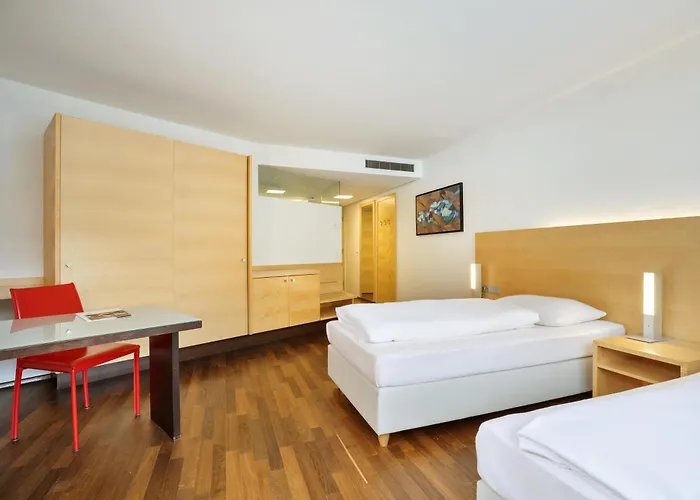 Austria Trend Congress מלון 4*