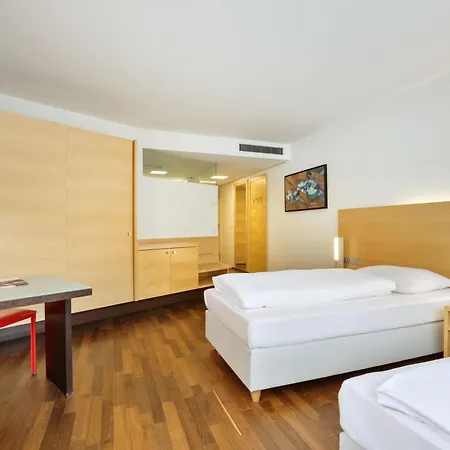 Austria Trend Congress Otel 4*